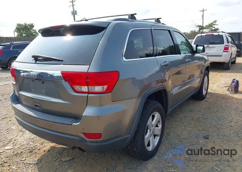 2013 Jeep Grand Cherokee Laredo z USA, uszkodzony, nr VIN 1C4RJFAG4DC557372